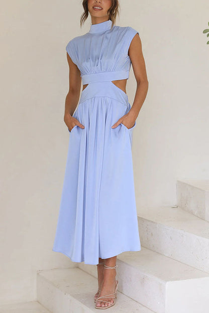Quincy | Midi-klänning med cut-out och fickor